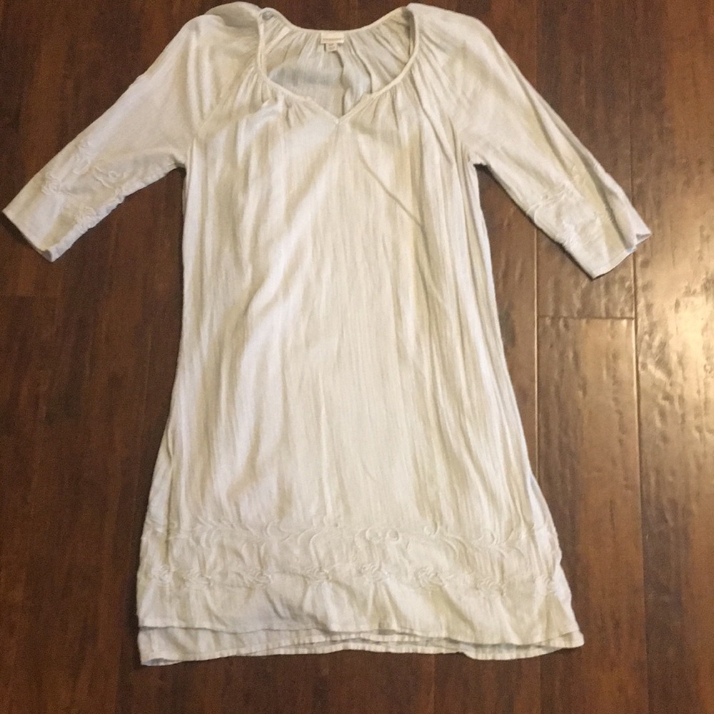 Embroidered long sleeve dress